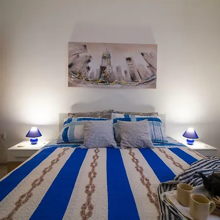 Blue Sun Каштела